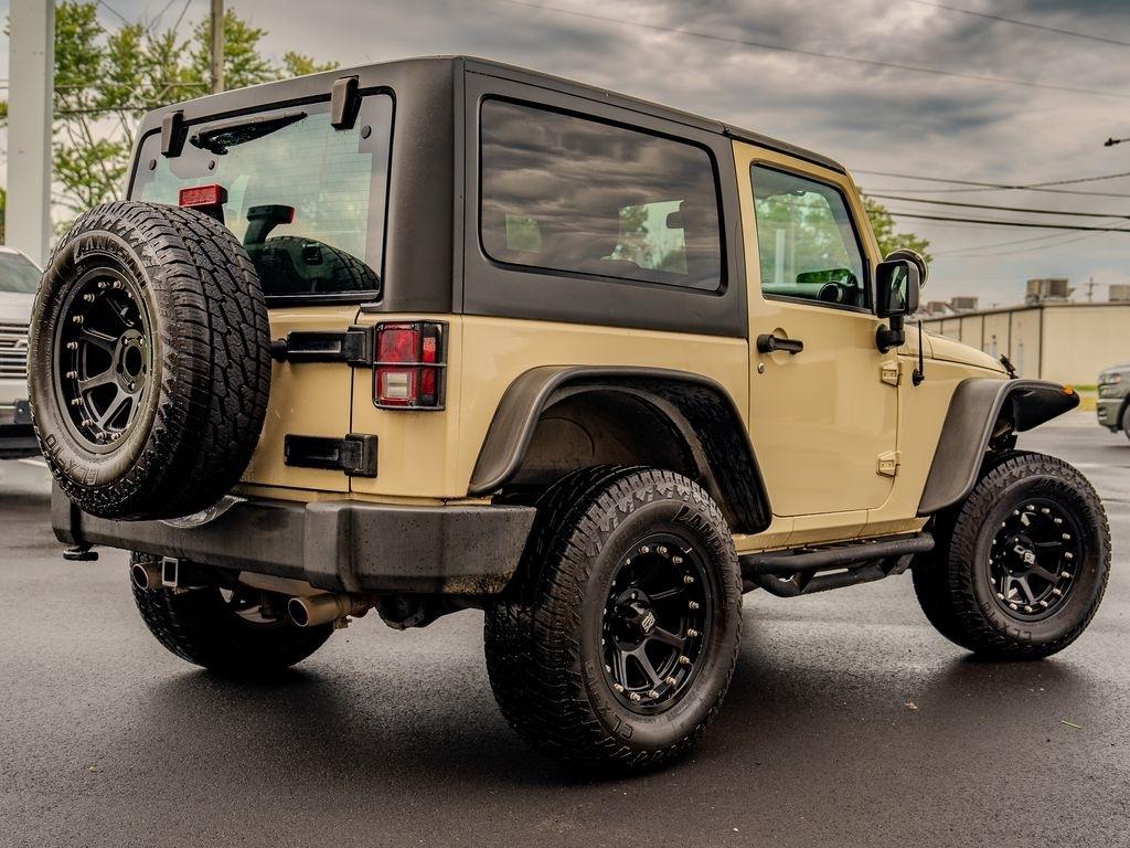 Jeep Wrangler  2011
