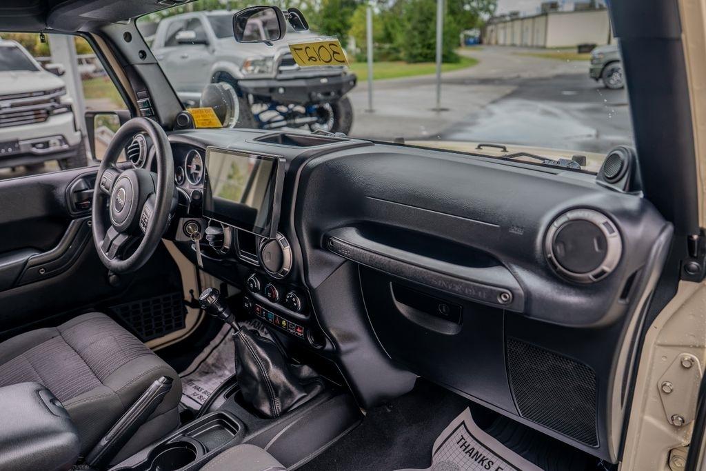 Jeep Wrangler  2011
