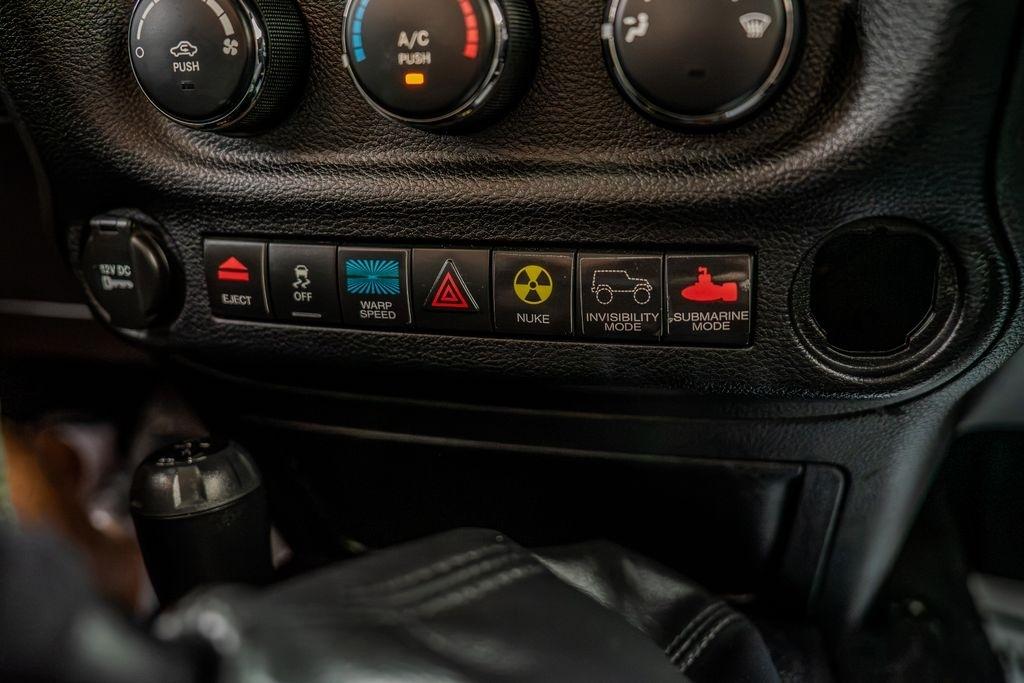 Jeep Wrangler  2011