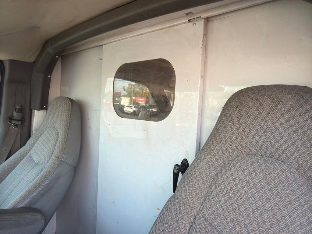Chevrolet Express Commercial Cutaway  2007