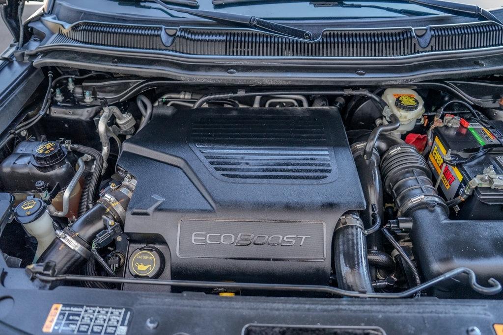 Ford Explorer photo 10