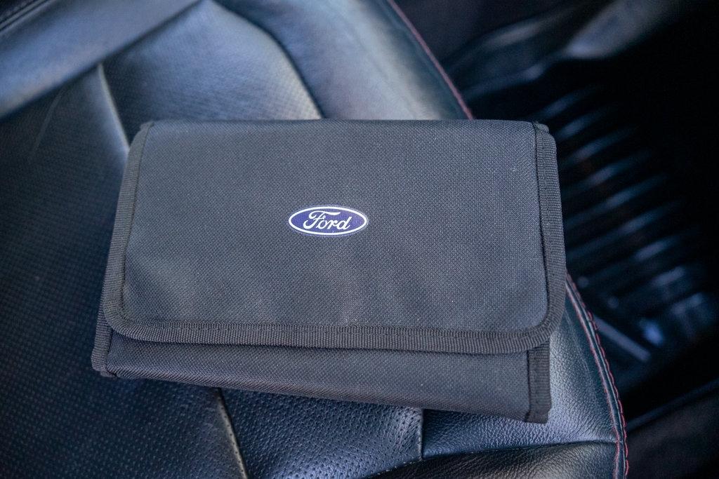 Ford Explorer photo 26