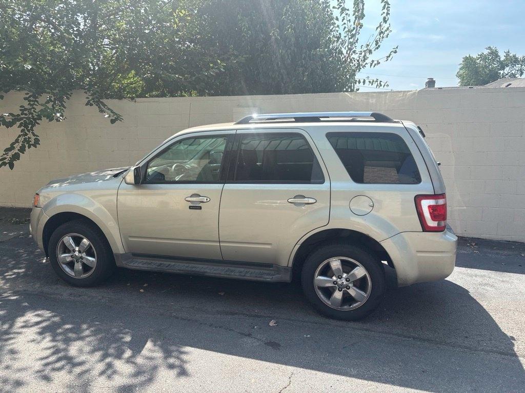 Ford Escape photo 6