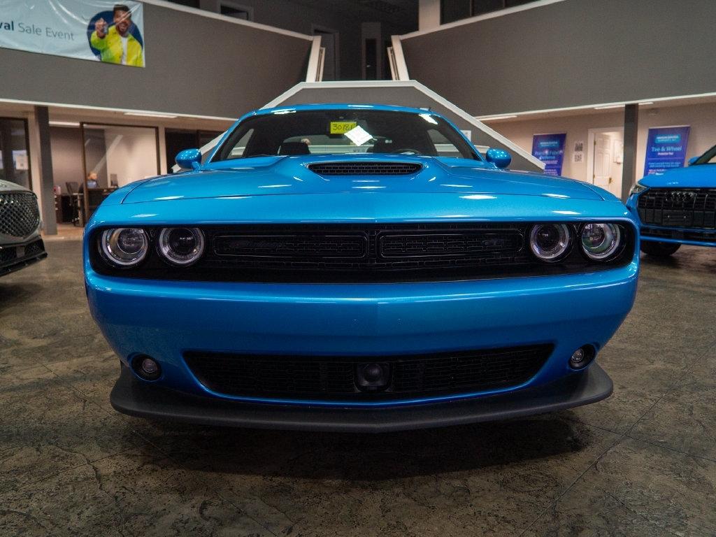 Dodge Challenger photo 7