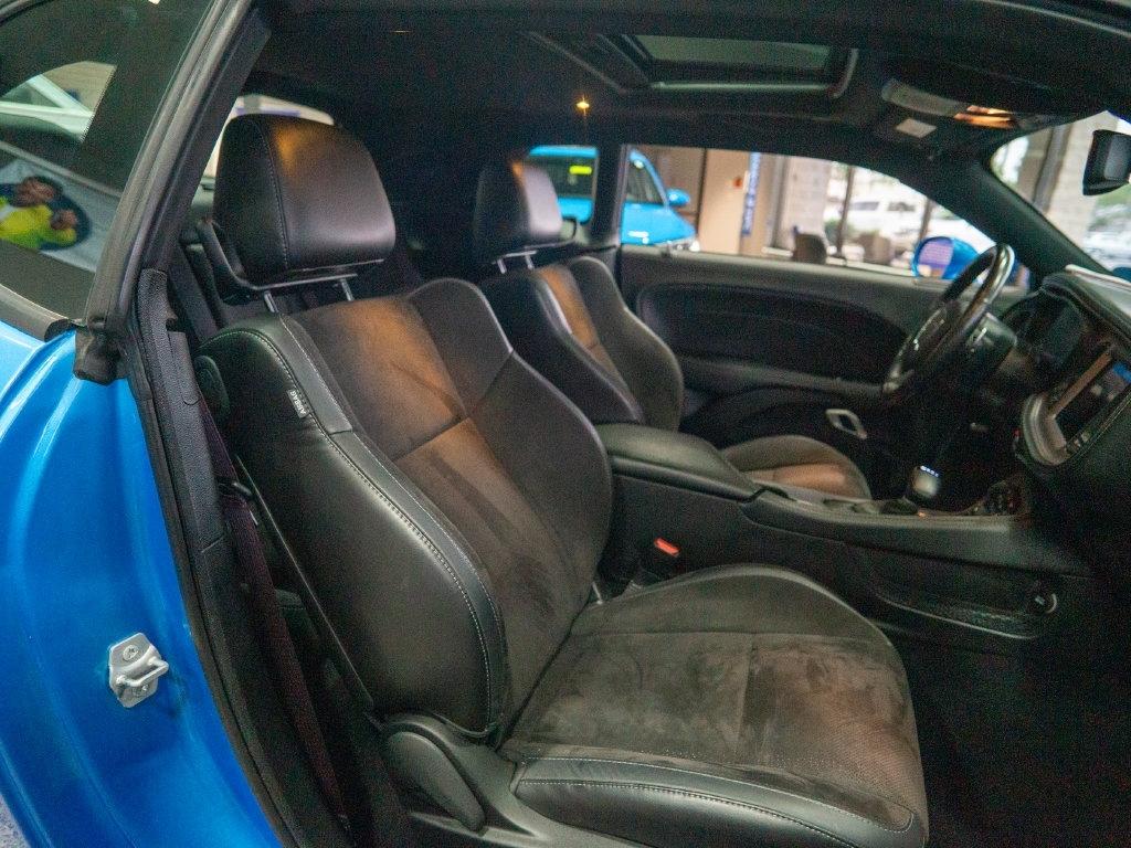Dodge Challenger photo 25