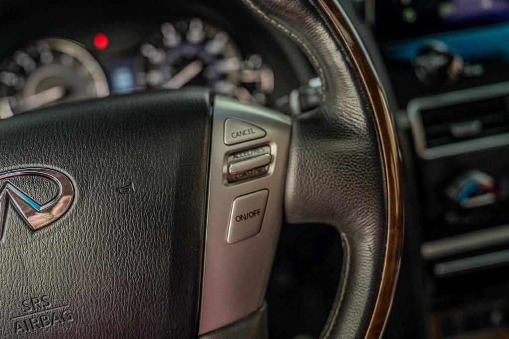 Infiniti QX80  2017