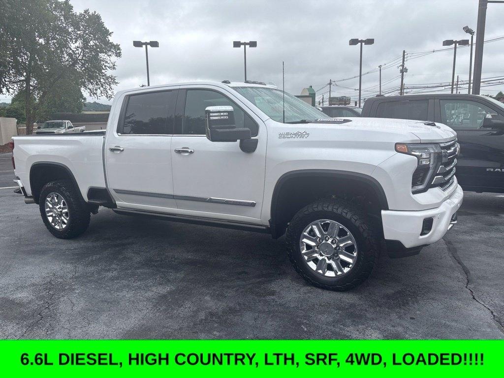 Chevrolet Silverado HD photo 3