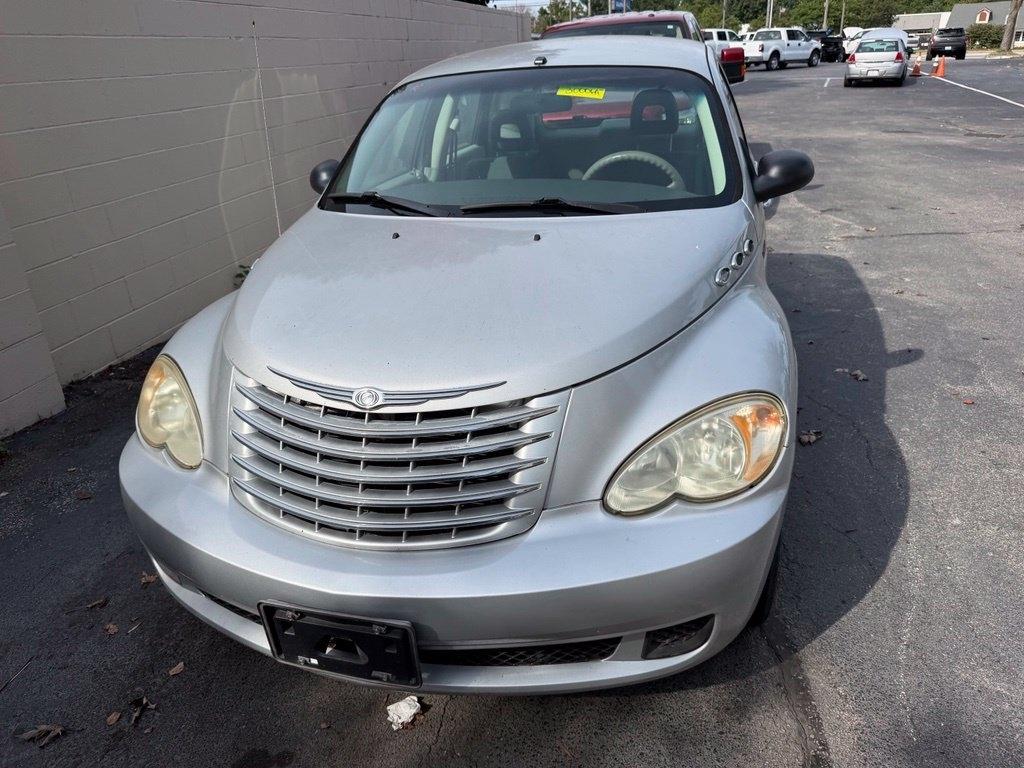 Chrysler PT Cruiser photo 2