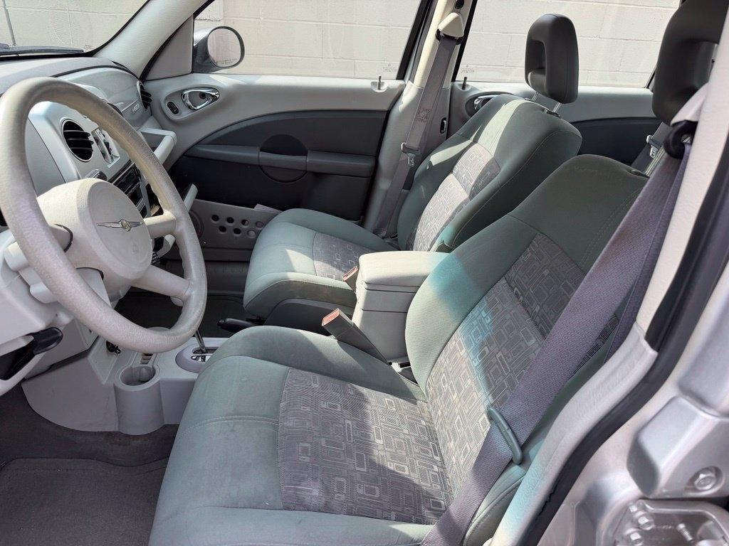 Chrysler PT Cruiser photo 7