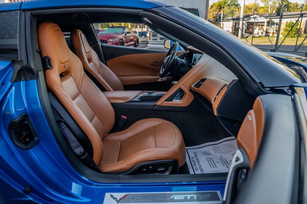 Chevrolet Corvette photo 22