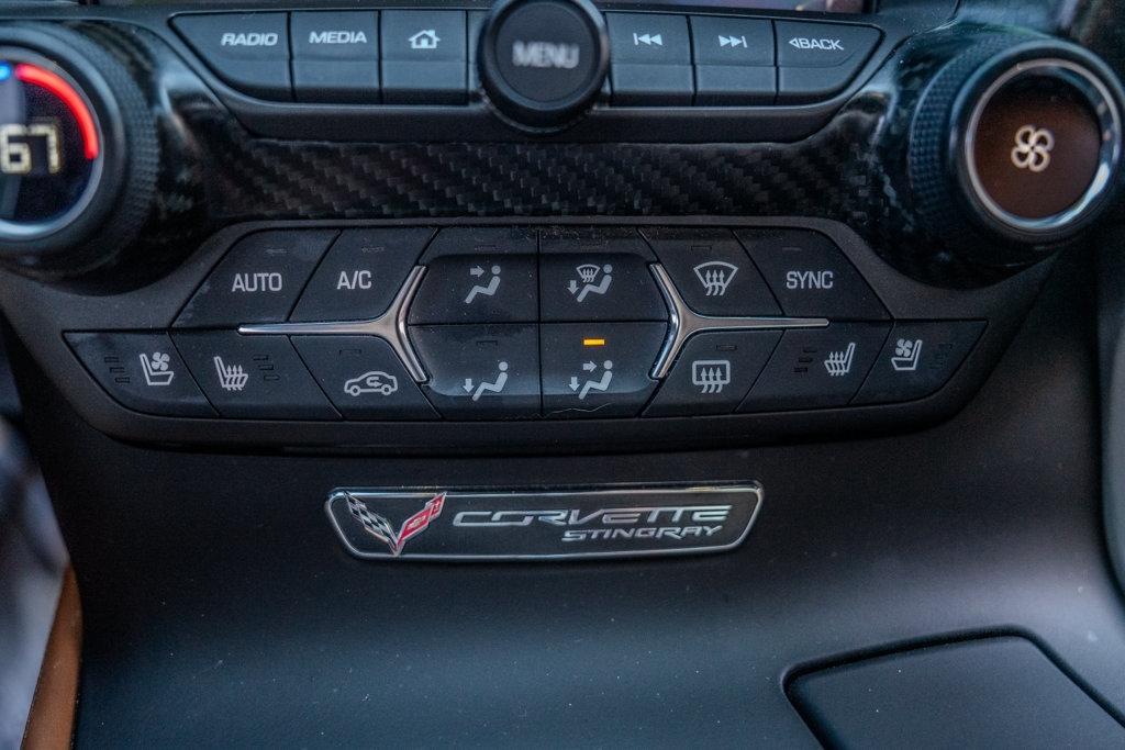 Chevrolet Corvette photo 26
