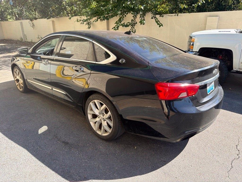 Chevrolet Impala photo 3