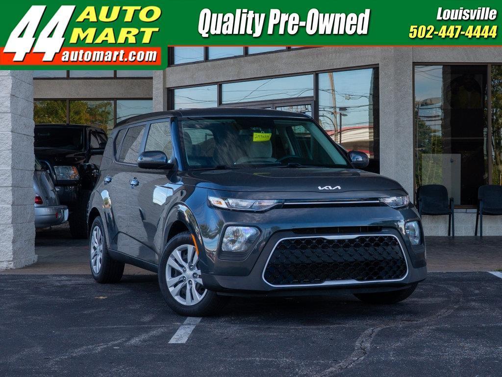  2022 Kia Soul LX FWD   