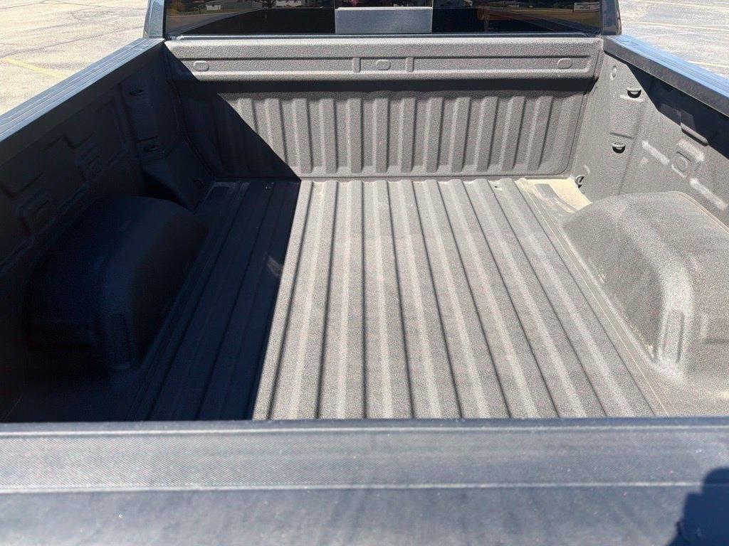 Chevrolet Silverado photo 6