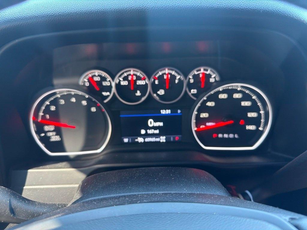 Chevrolet Silverado photo 16