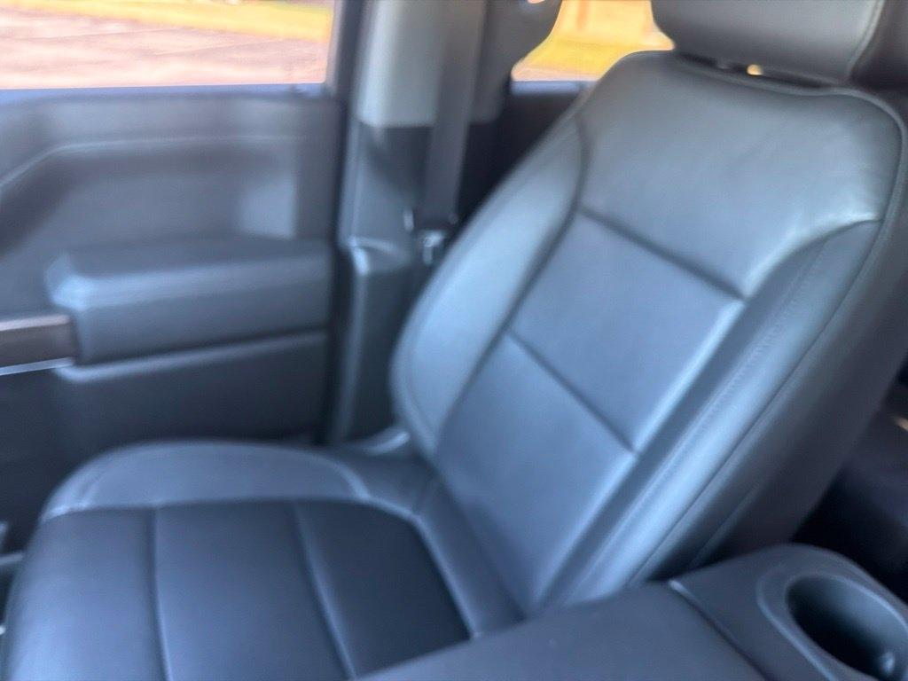 Chevrolet Silverado photo 21