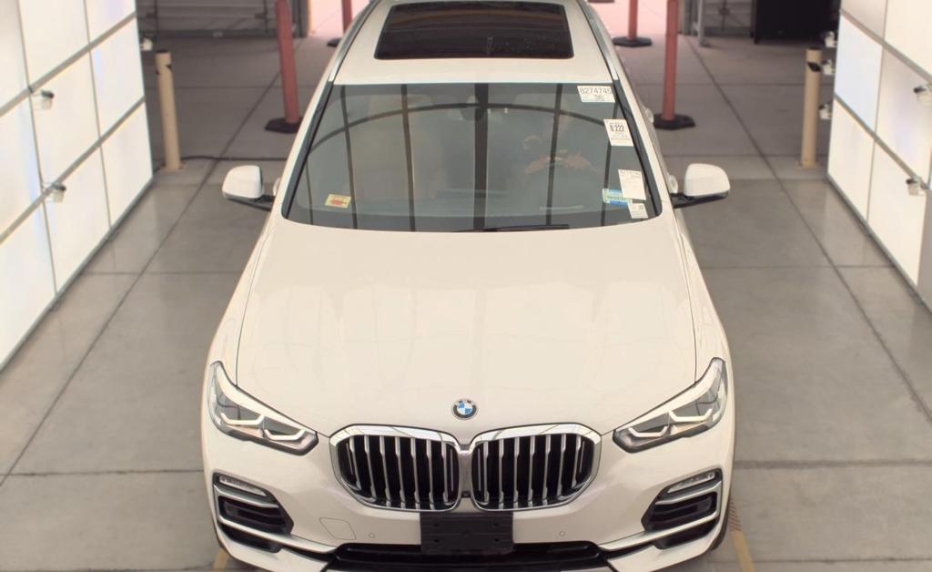 BMW X5 photo 2