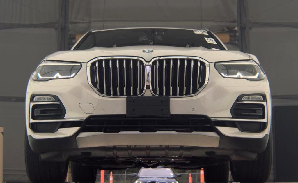 BMW X5 photo 3