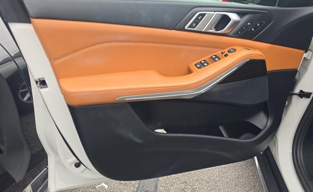 BMW X5 photo 10