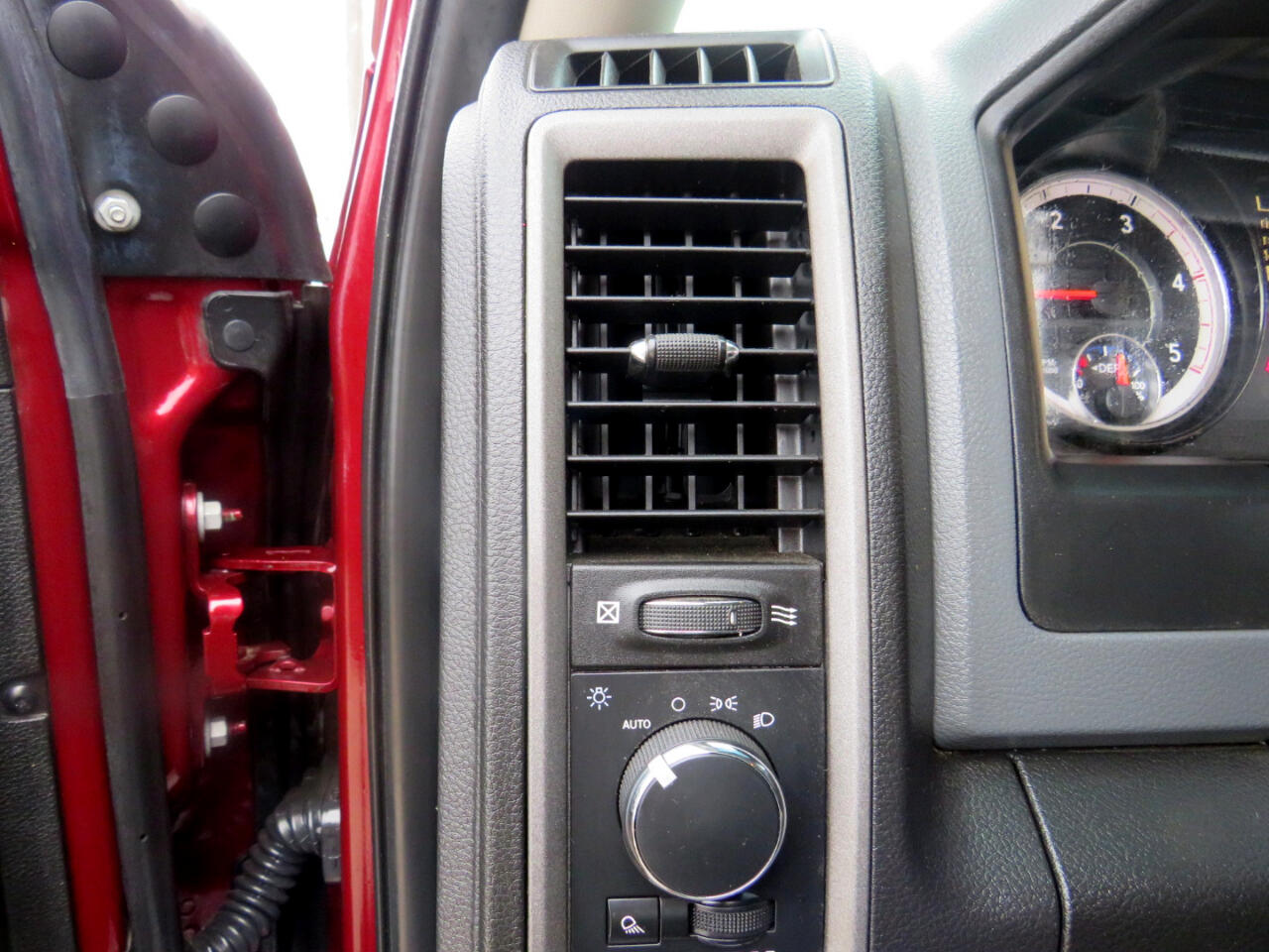 Dodge Ram 3500 Crew Cab 4WD DRW 2018