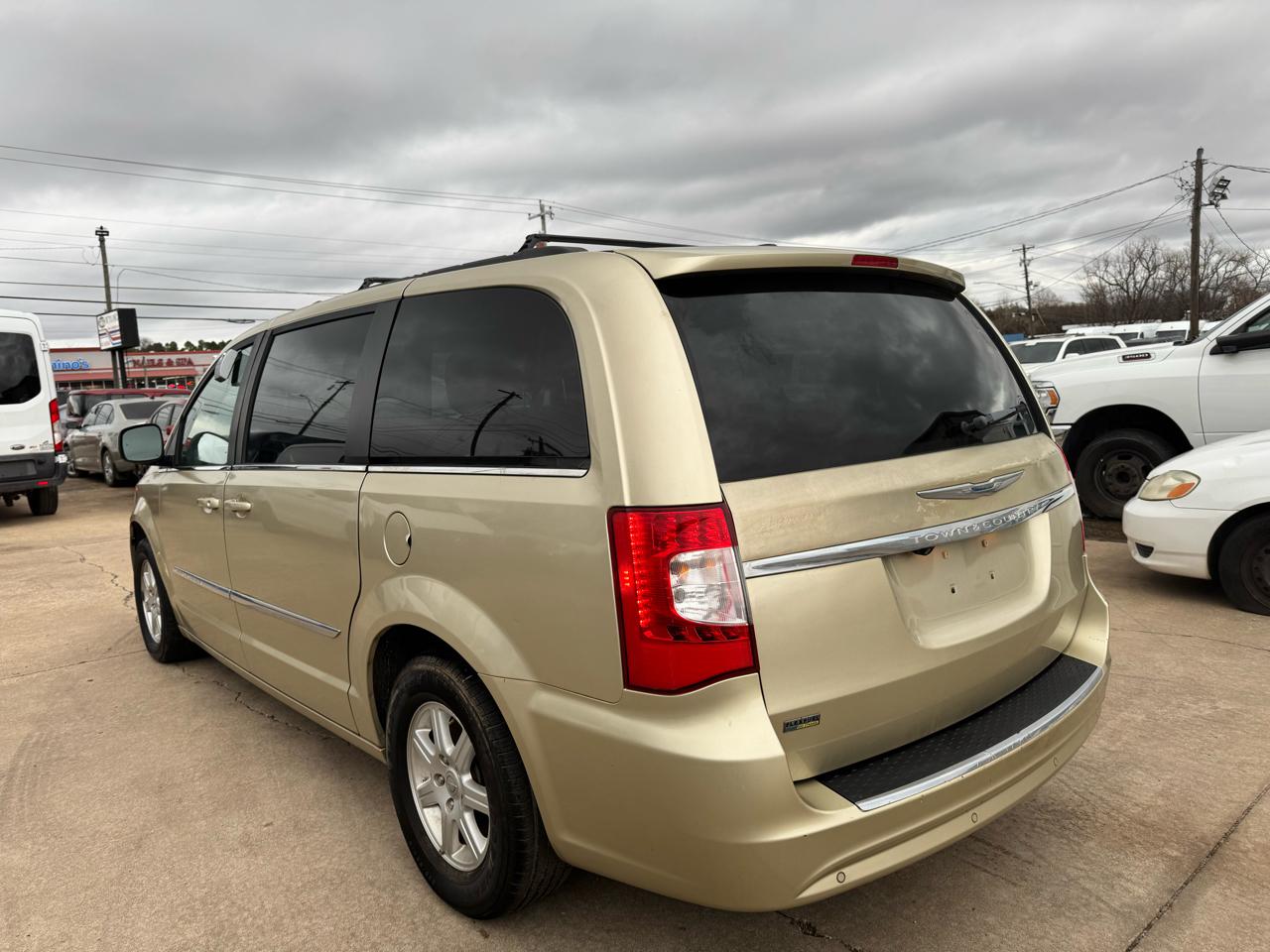 Chrysler Town & Country Touring 2012
