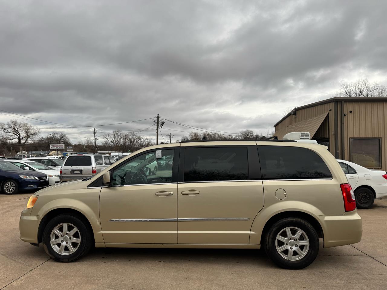 Chrysler Town & Country Touring 2012