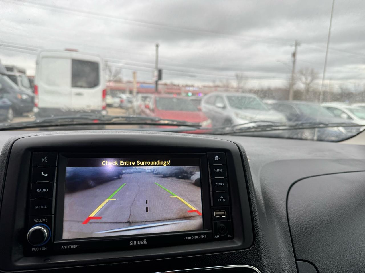 Chrysler Town & Country Touring 2012