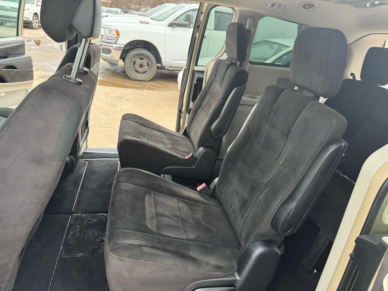 Chrysler Town & Country Touring 2012