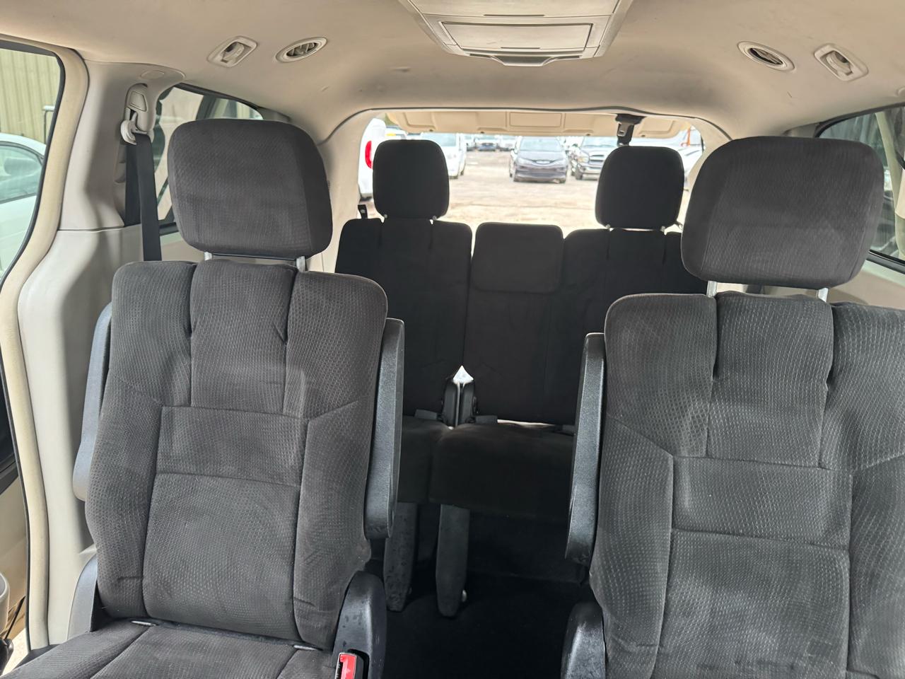 Chrysler Town & Country Touring 2012