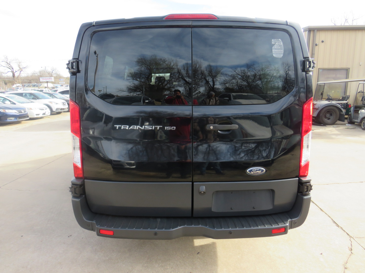 Ford Transit 150 Wagon Low Roof XLT 60/40 Pass. 130-in. WB 2018