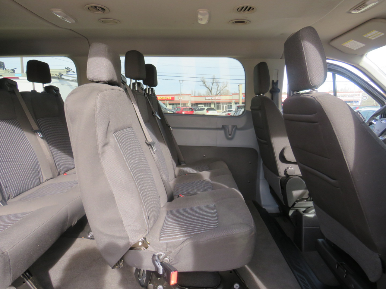 Ford Transit 150 Wagon Low Roof XLT 60/40 Pass. 130-in. WB 2018