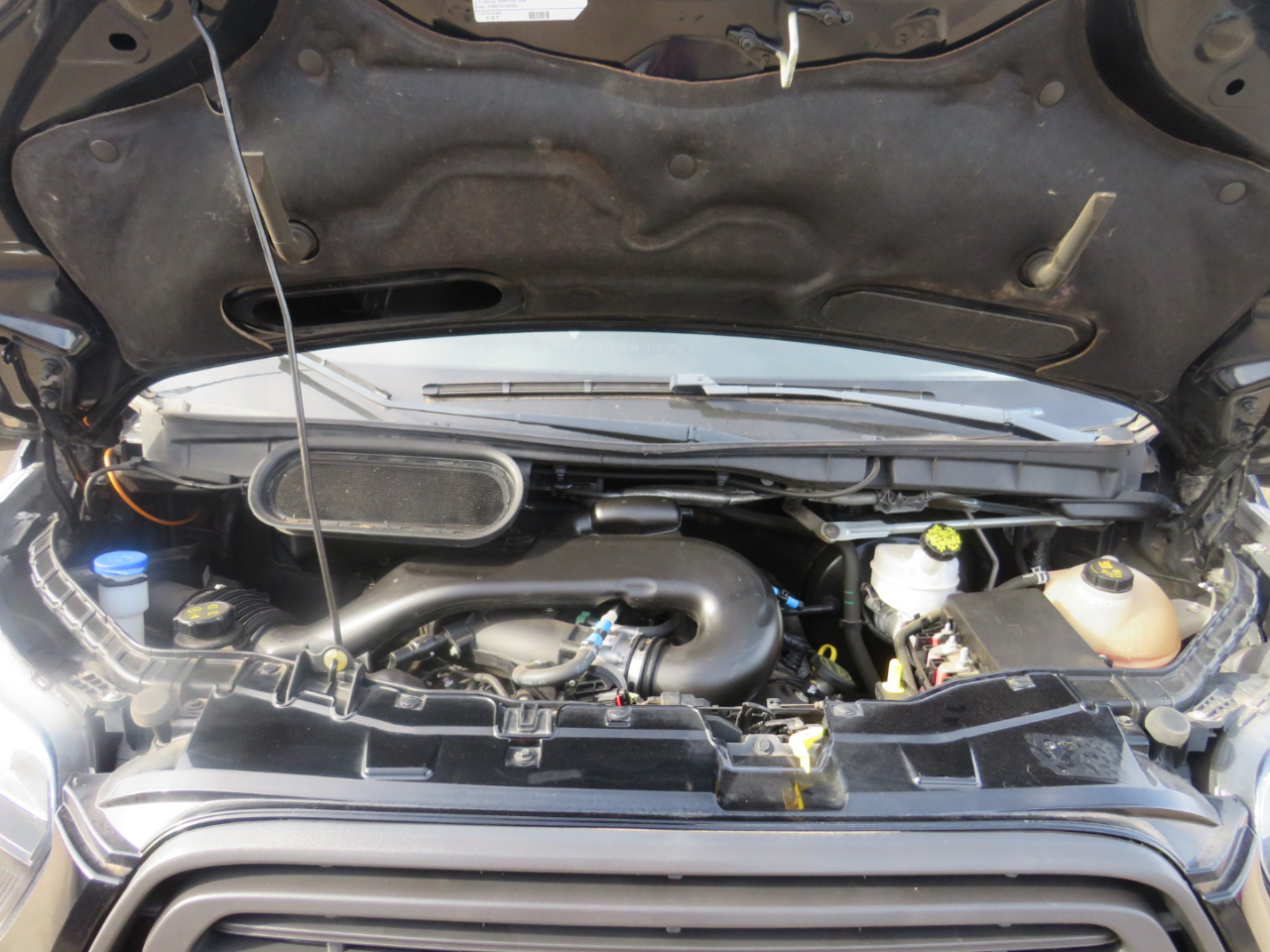 Ford Transit 150 Wagon Low Roof XLT 60/40 Pass. 130-in. WB 2018