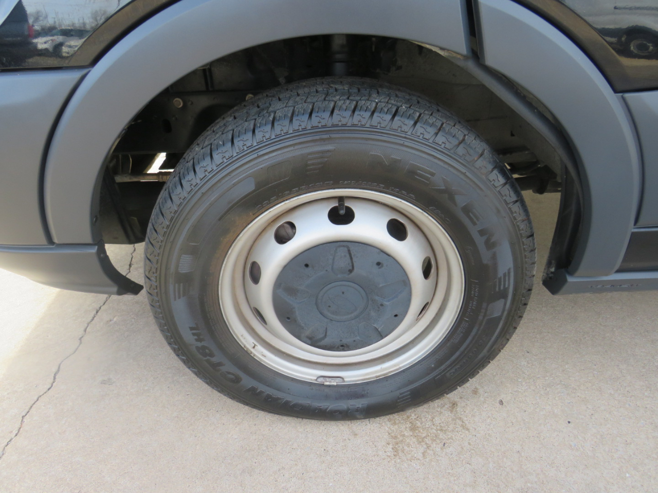 Ford Transit 150 Wagon Low Roof XLT 60/40 Pass. 130-in. WB 2018