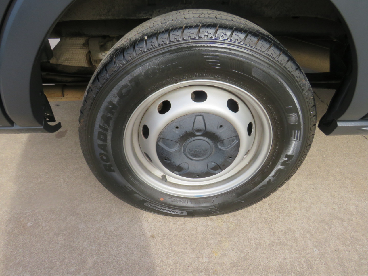 Ford Transit 150 Wagon Low Roof XLT 60/40 Pass. 130-in. WB 2018