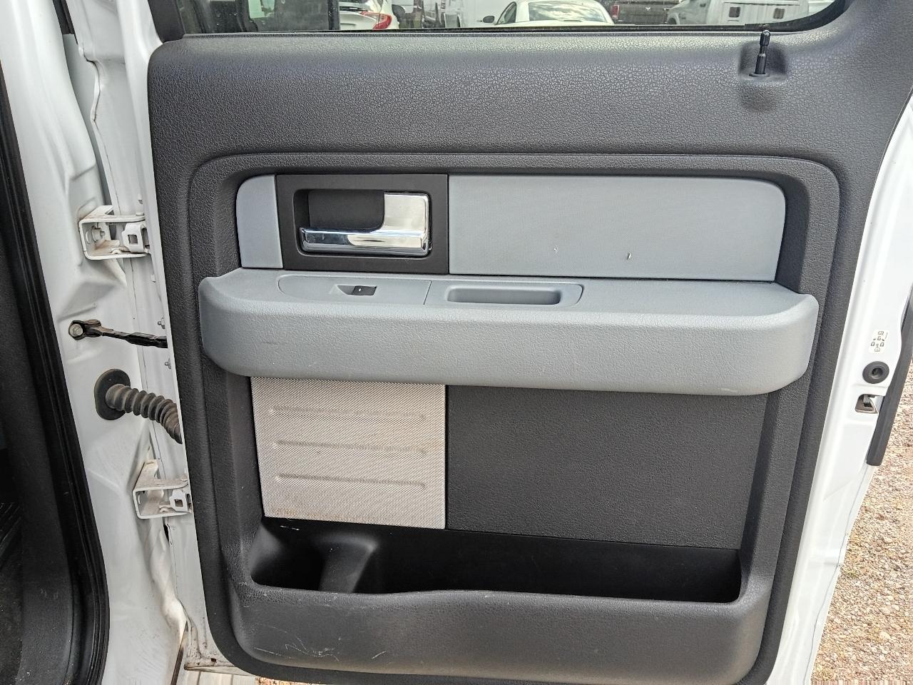 Ford F-150 4WD SuperCab 133" XLT 2014