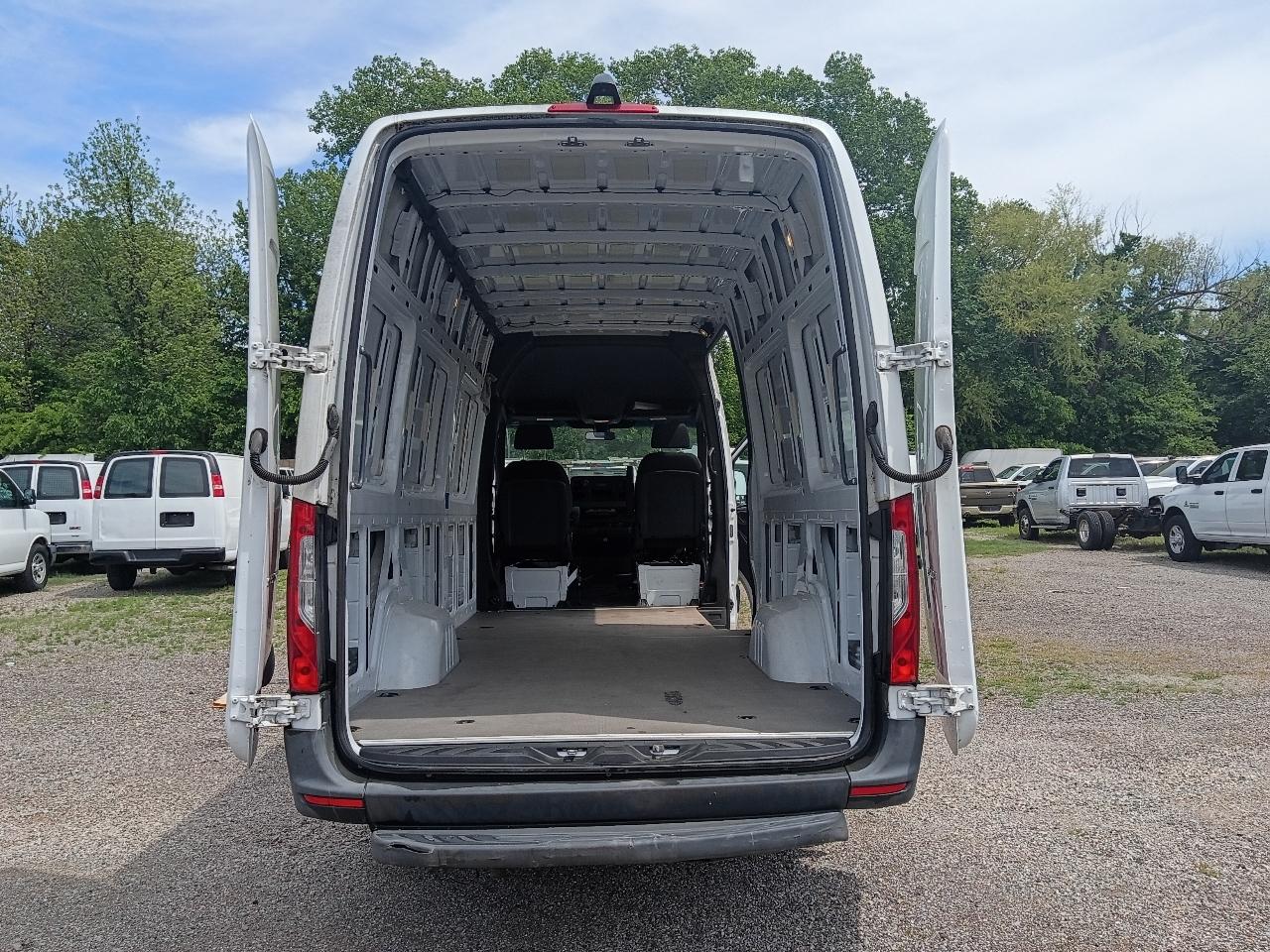 Mercedes-Benz Sprinter  2021