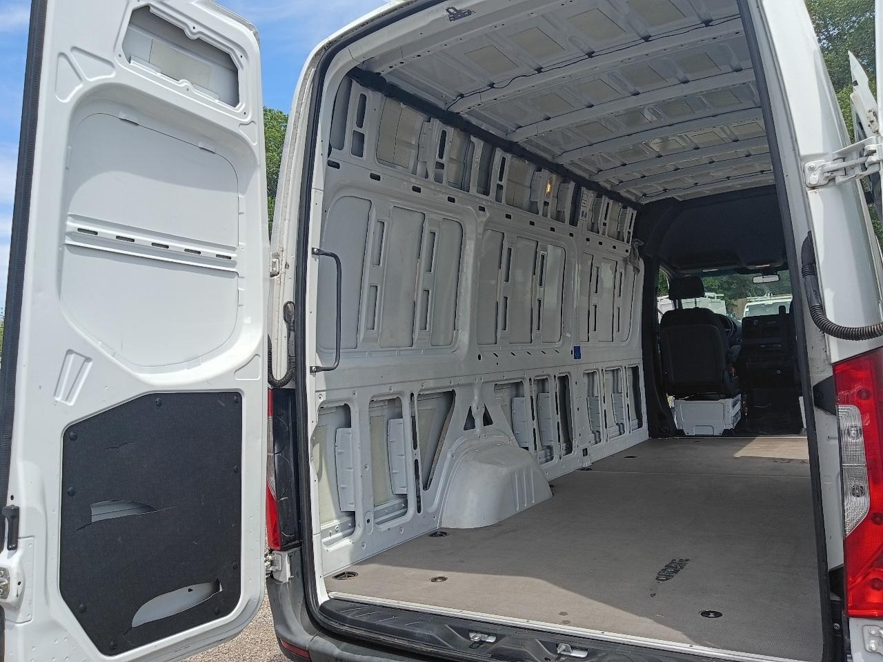 Mercedes-Benz Sprinter  2021