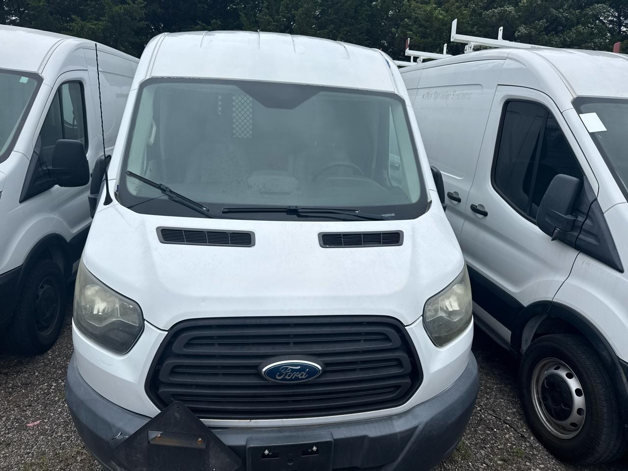 Ford Transit 250 Van Med. Roof w/Sliding Pass. 148-in. WB 2015