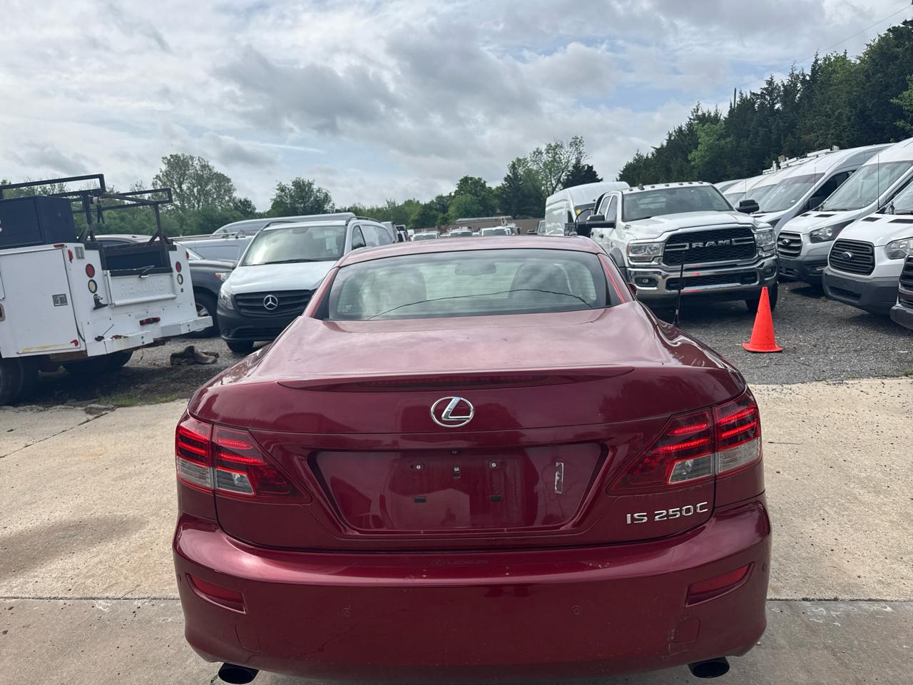 Lexus IS C 250 2013