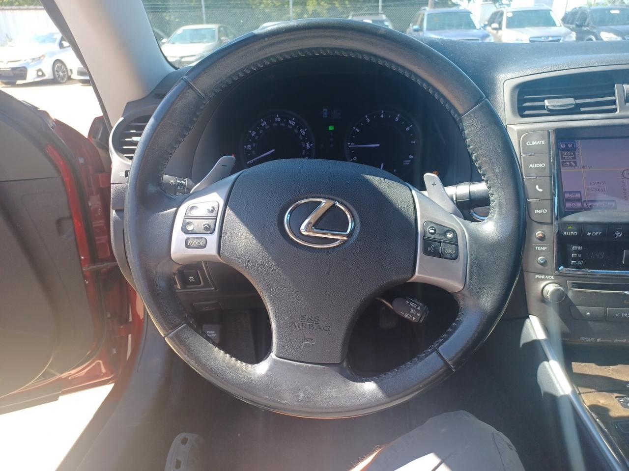 Lexus IS C 250 2013