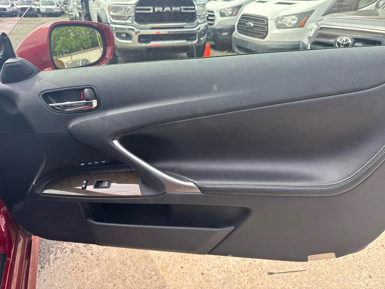 Lexus IS C 250 2013