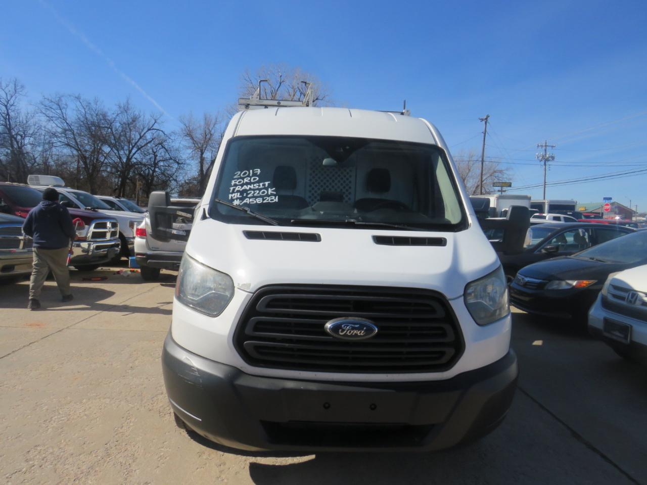Ford Transit 250 Van Med. Roof w/Sliding Pass. 130-in. WB 2017