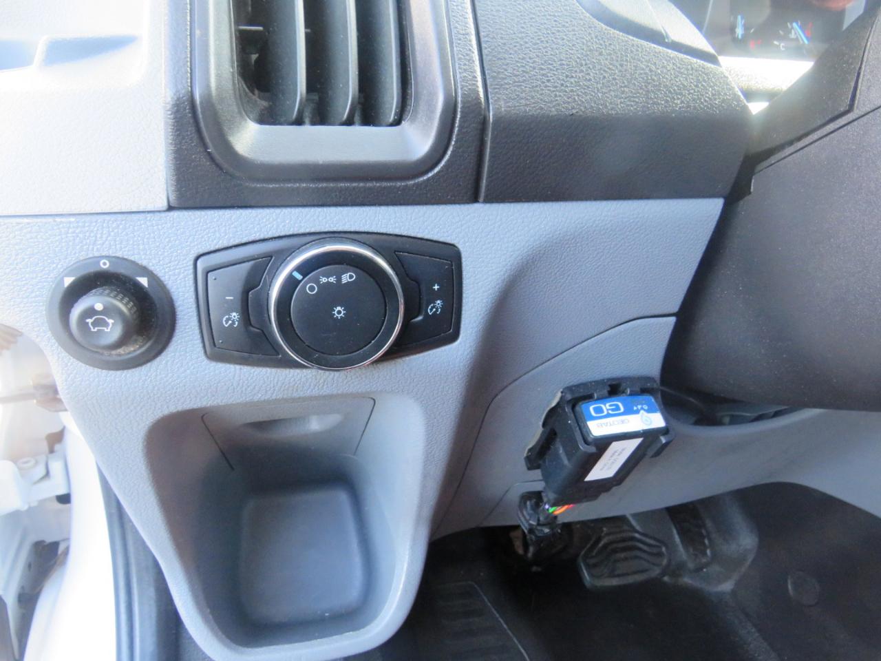 Ford Transit 250 Van Med. Roof w/Sliding Pass. 130-in. WB 2017