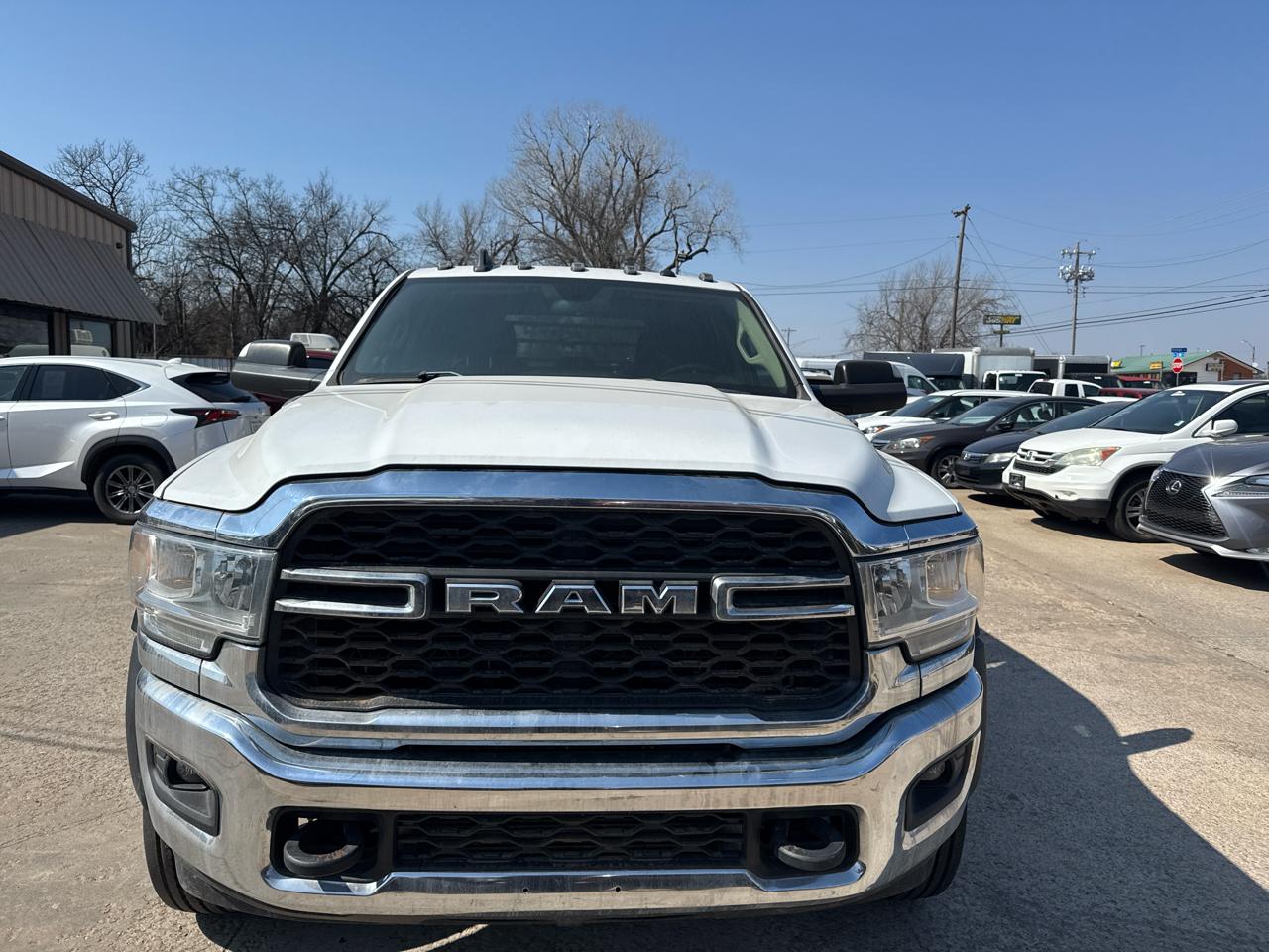 RAM 5500 Crew Cab SWB 4WD DRW 2019