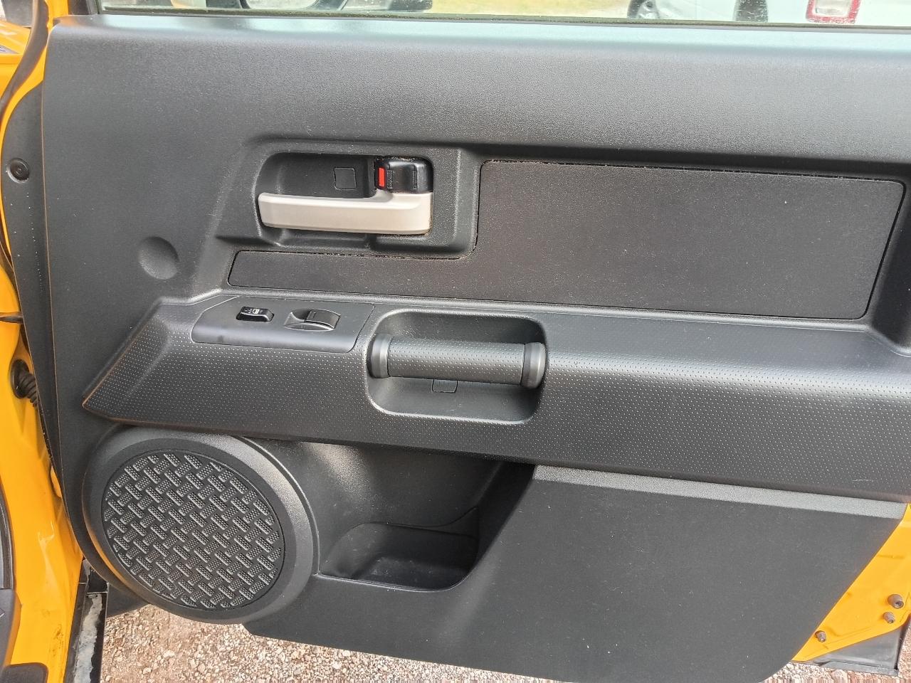 Toyota FJ Cruiser 2WD 2008