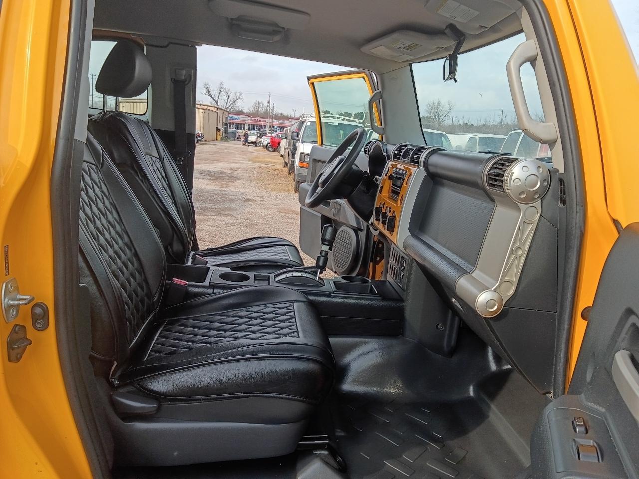 Toyota FJ Cruiser 2WD 2008