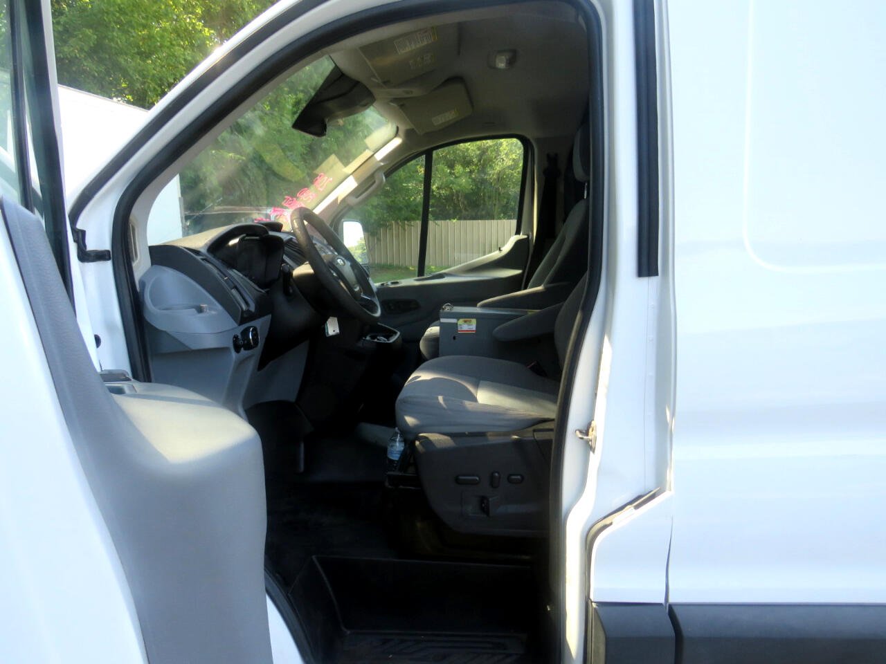 Ford Transit 250 Van Low Roof 60/40 Pass. 148-in. WB 2018 Ford Transit 250 Van Low Roof 60/40 Pass. 148-in. WB 2018