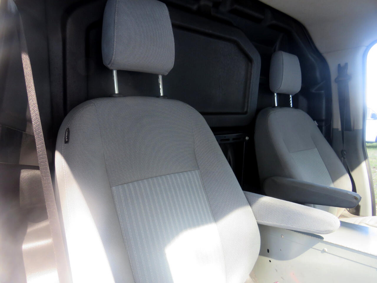 Ford Transit 250 Van Low Roof 60/40 Pass. 148-in. WB 2018 Ford Transit 250 Van Low Roof 60/40 Pass. 148-in. WB 2018