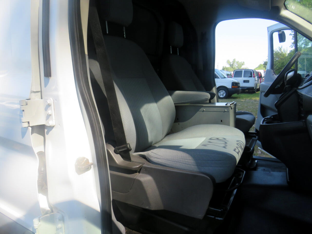 Ford Transit 250 Van Low Roof 60/40 Pass. 148-in. WB 2018 Ford Transit 250 Van Low Roof 60/40 Pass. 148-in. WB 2018