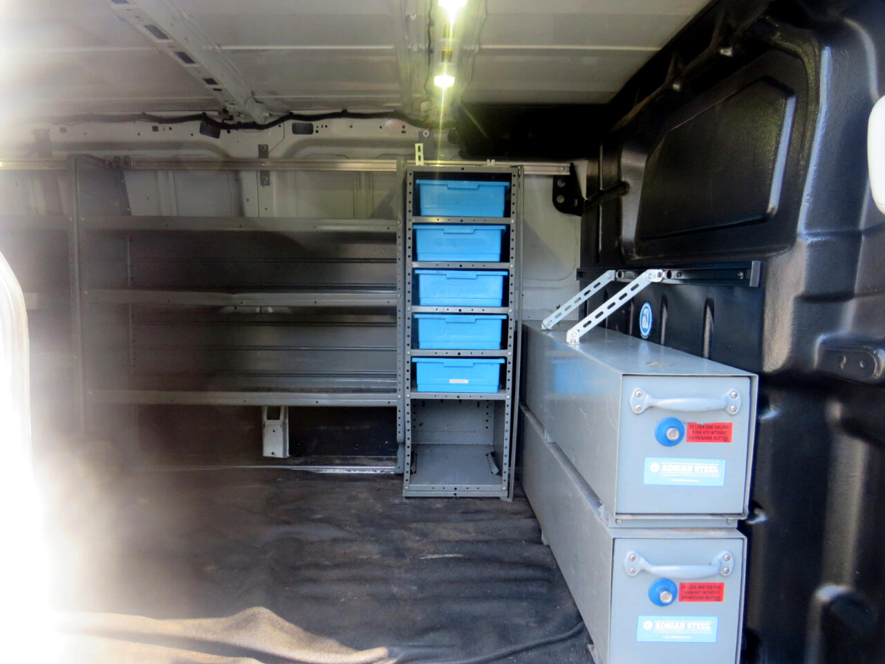 Ford Transit 250 Van Low Roof 60/40 Pass. 148-in. WB 2018 Ford Transit 250 Van Low Roof 60/40 Pass. 148-in. WB 2018